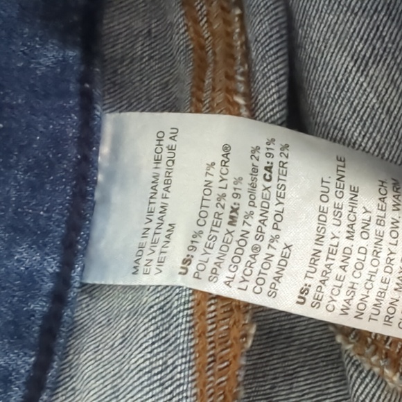 CHICO'S BUTTON HEM CROPPED SLIGHT DISTRESSED LEGGINGS SIZE 12 - Picture 6 of 8